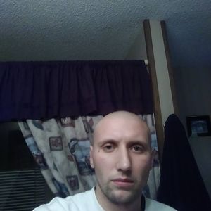 Meet your Posher, Devin